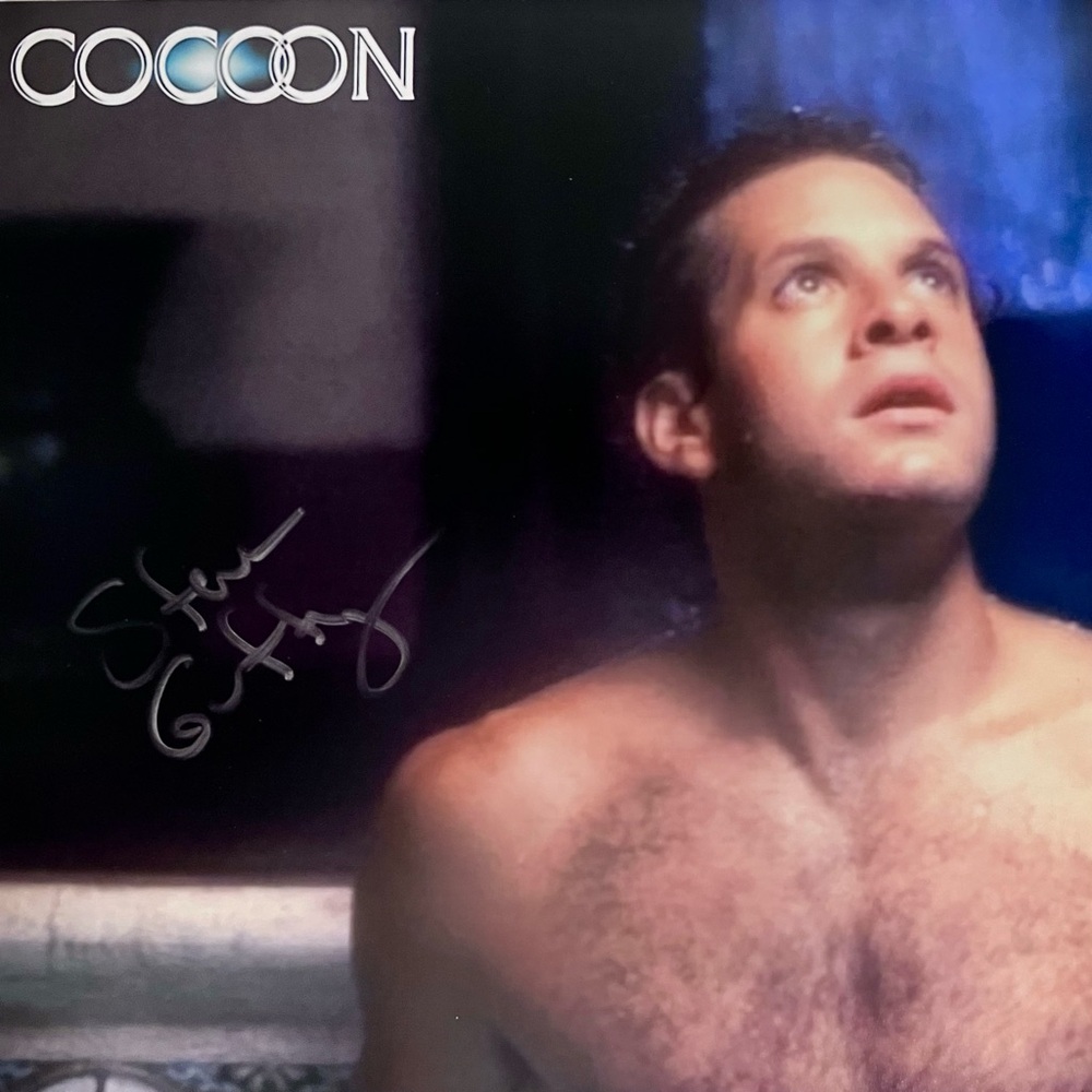 STEVE GUTTENBERG Signed 8x10 Photo / COCOON, Police Academy, THREE MEN & A BABY